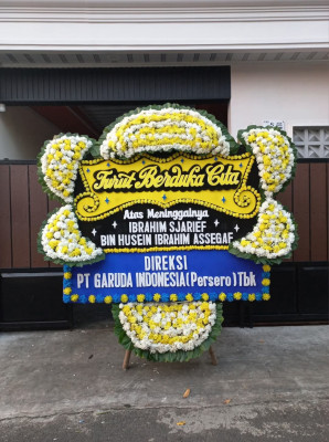Papan Bunga Duka di Deblod Sundoro